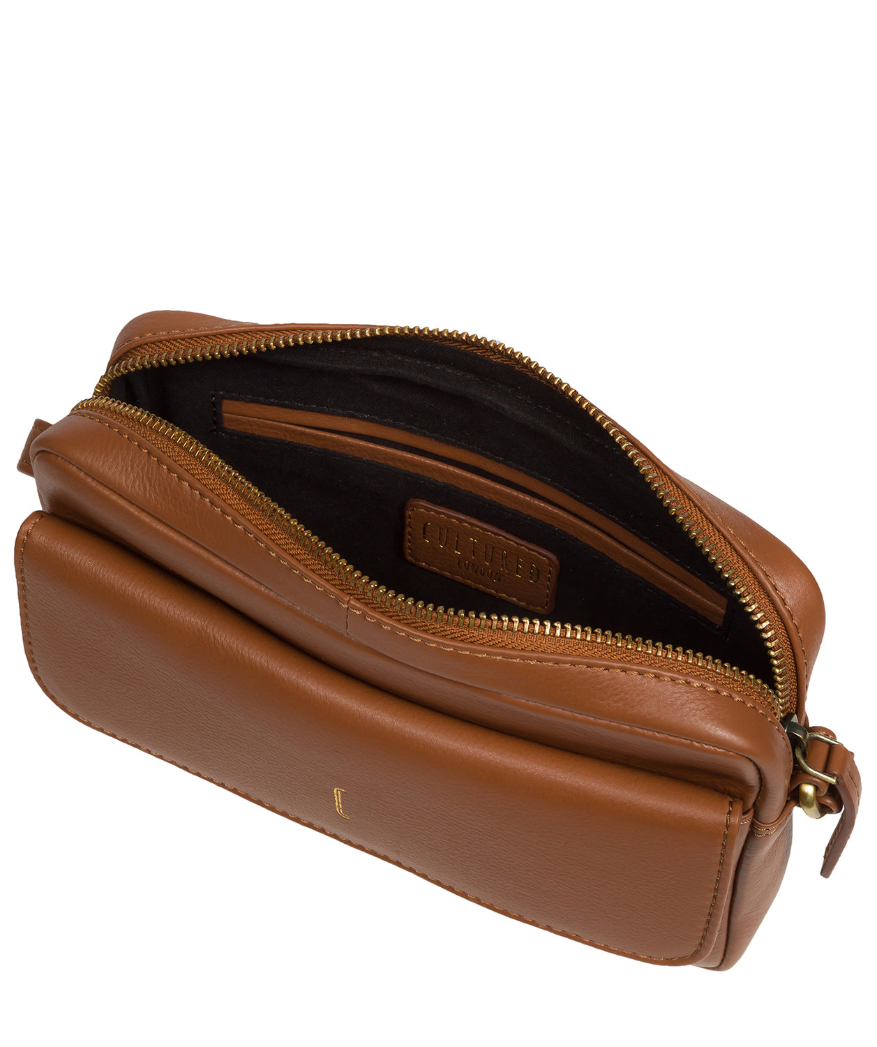 Interior slip pockets and organisation features