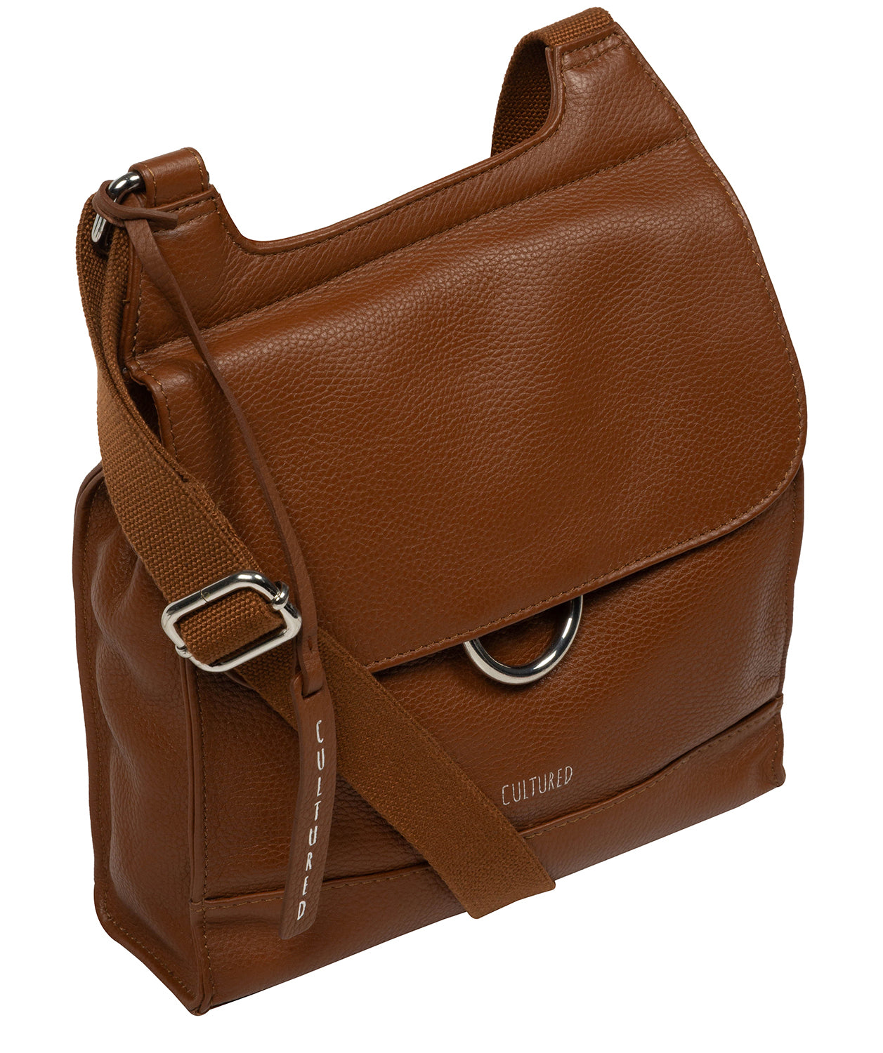 Side profile showing pebble grain leather texture and hardware