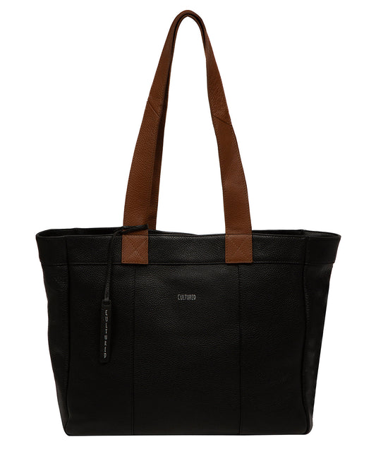 Gisella tote bag side profile showing pebble grain texture